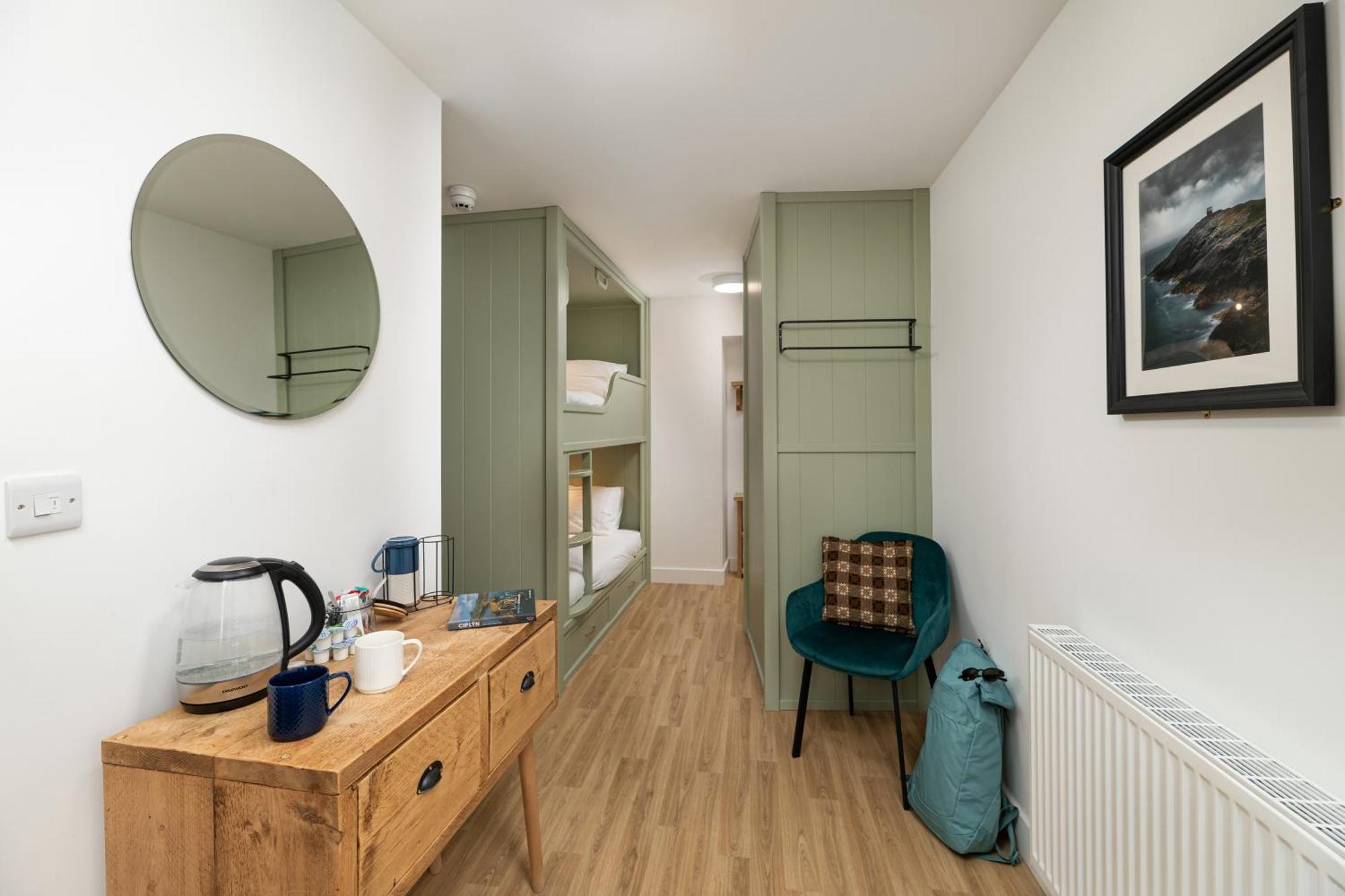 Hostel Tafarn Yr Heliwr Nefyn Zewnętrze zdjęcie